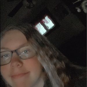 Meet your Posher, Alivia